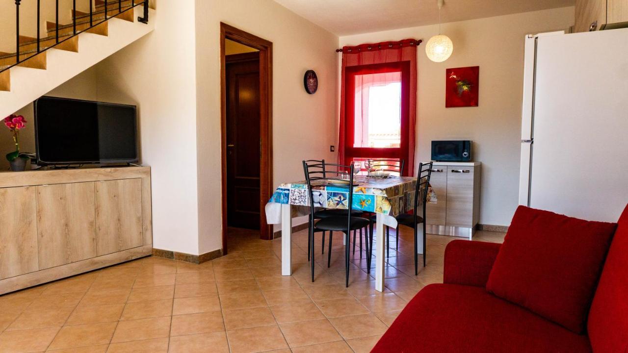 Appartamento Sette Posti Vicino Al Centro Di San Teodoro San Teodoro  Dış mekan fotoğraf