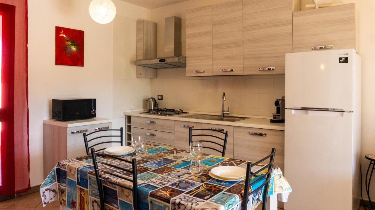 Appartamento Sette Posti Vicino Al Centro Di San Teodoro San Teodoro  Dış mekan fotoğraf